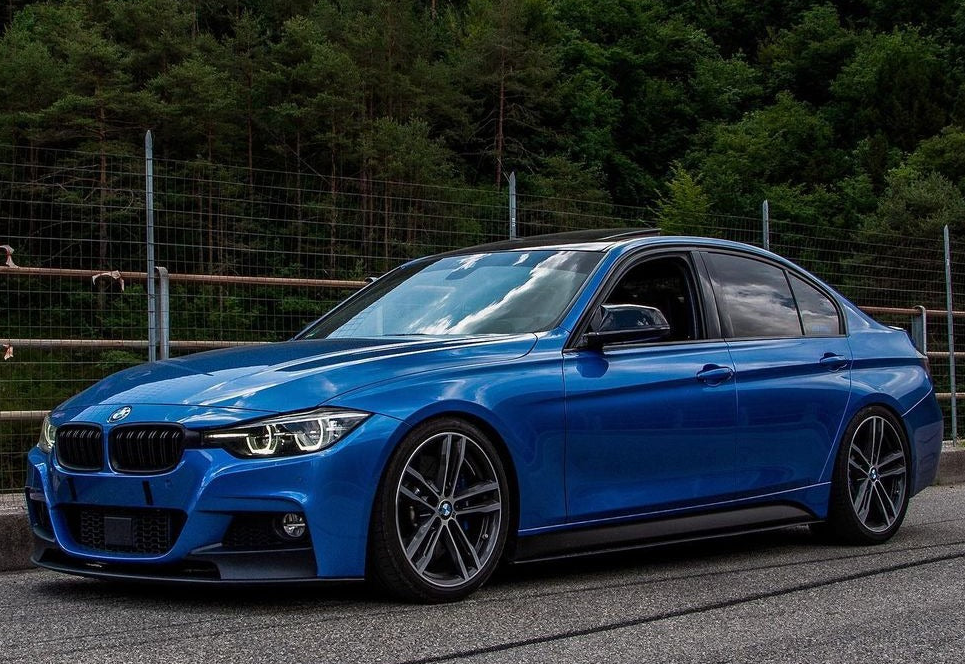 M Performance Style Front Lip in Gloss Black for BMW 3 Series F30