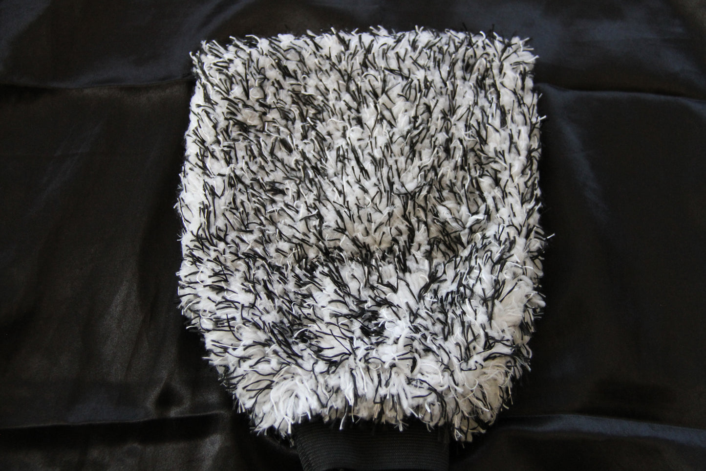 77MODS Soft Microfibre Washing Glove